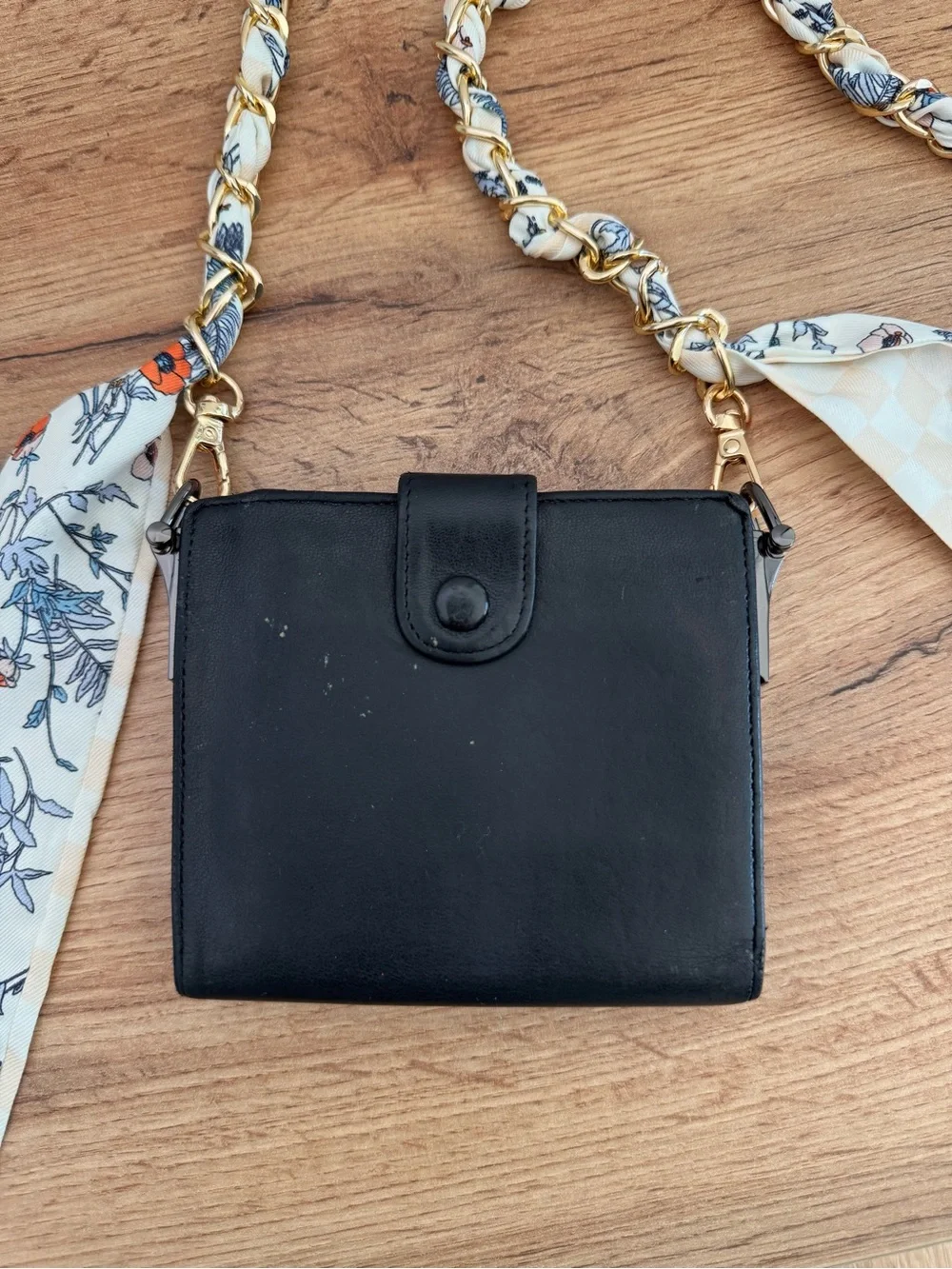 Authentic Vintage Chanel CC Wallet On Chain Crossbody Bag Black Lambskin Leather